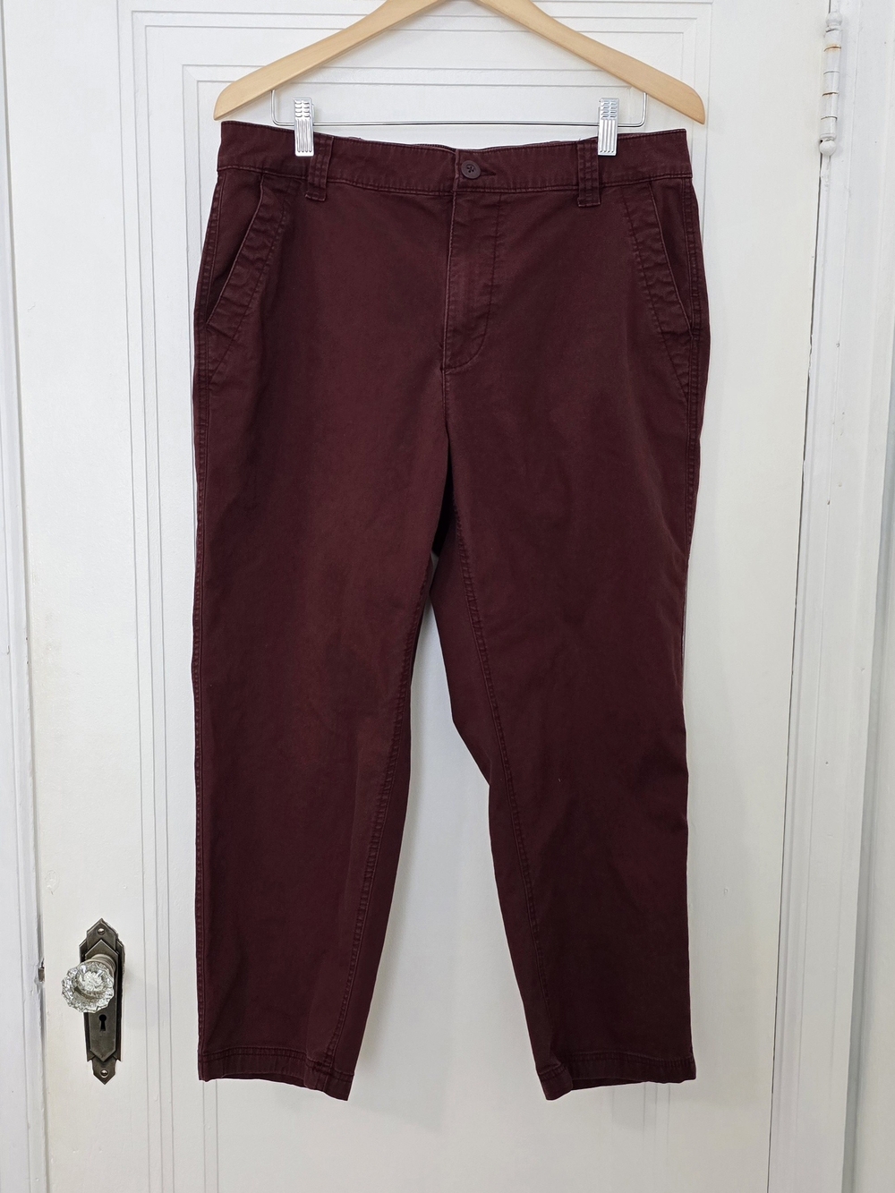 Old Navy Burgundy OG Chino Pants Size L, 98% Cotton, Euc